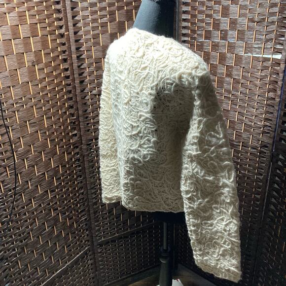 Chico’s Size 1 Cream Swirled Wool Cropped Jacket. Pre-Owned - Picture 2 of 10